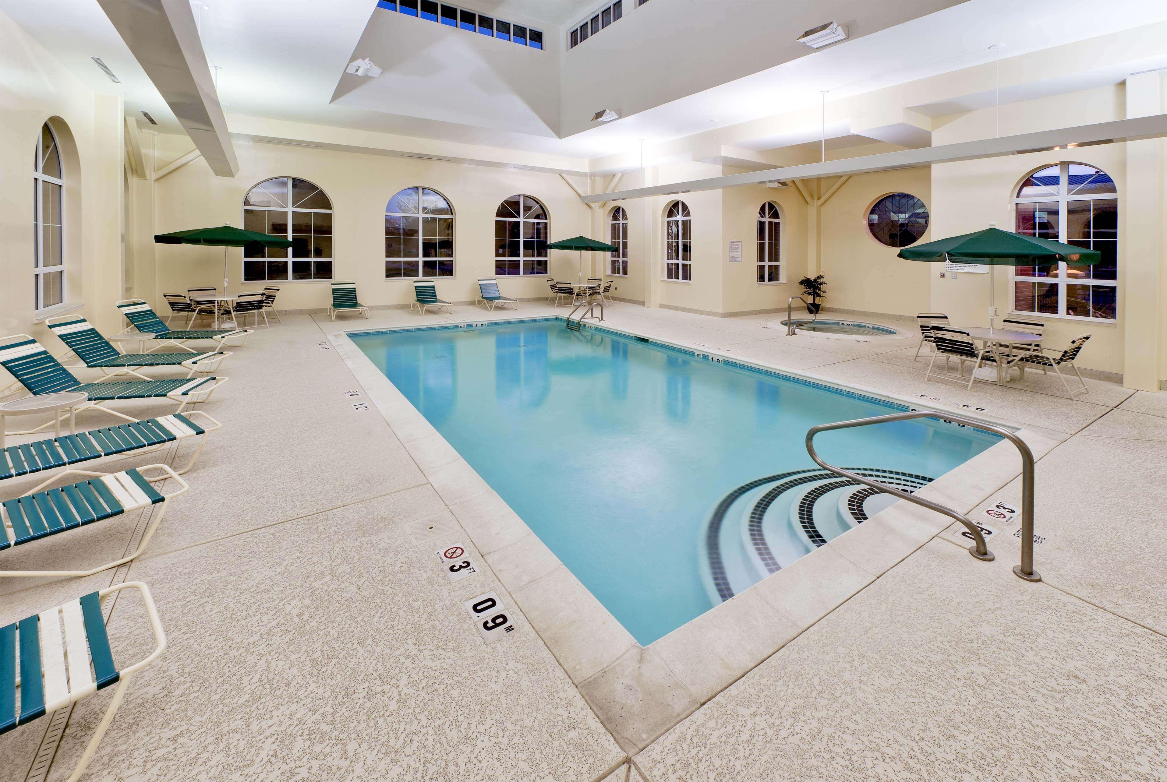 Hawthorn Suites By Wyndham Louisville East Eksteriør billede