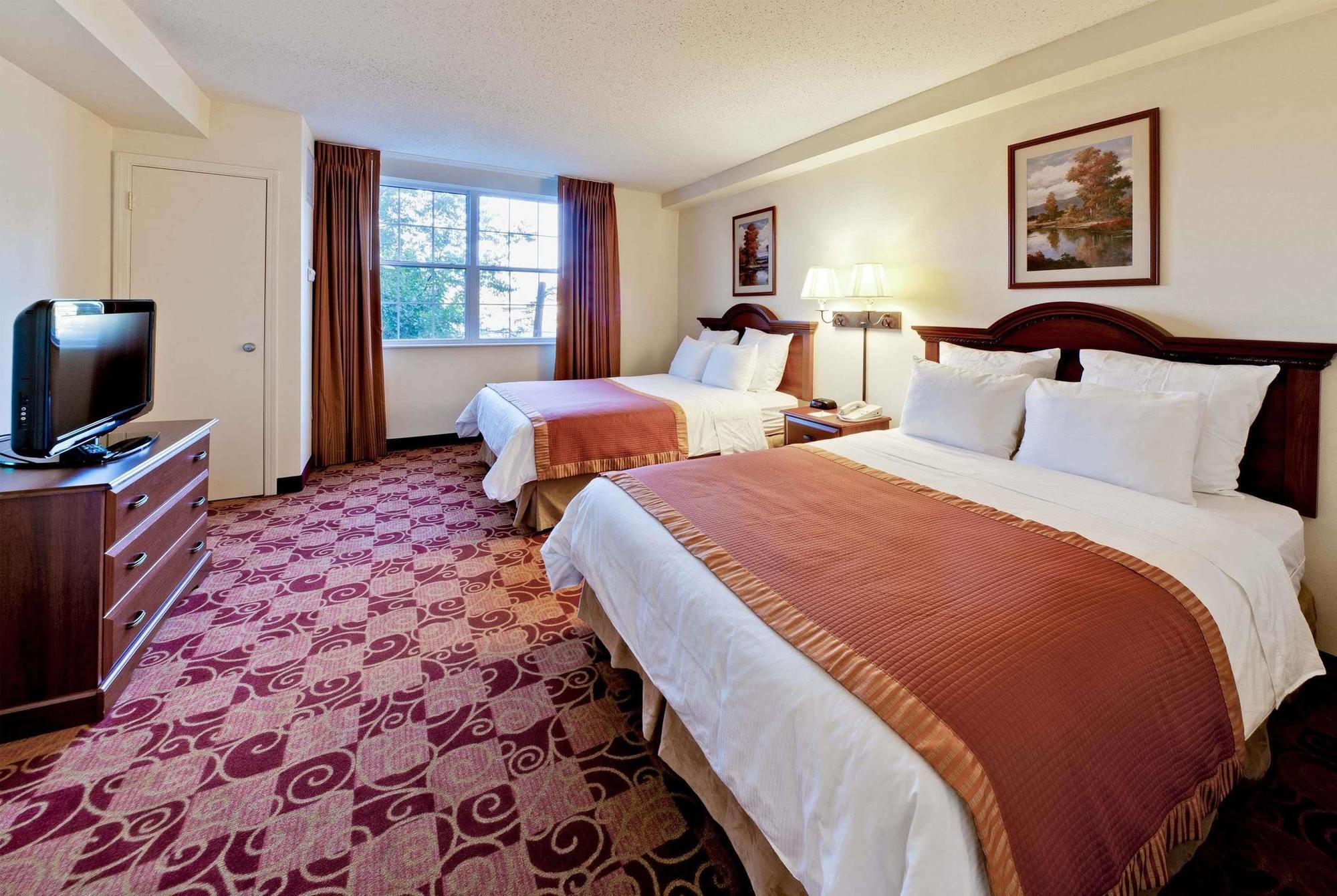 Hawthorn Suites By Wyndham Louisville East Eksteriør billede